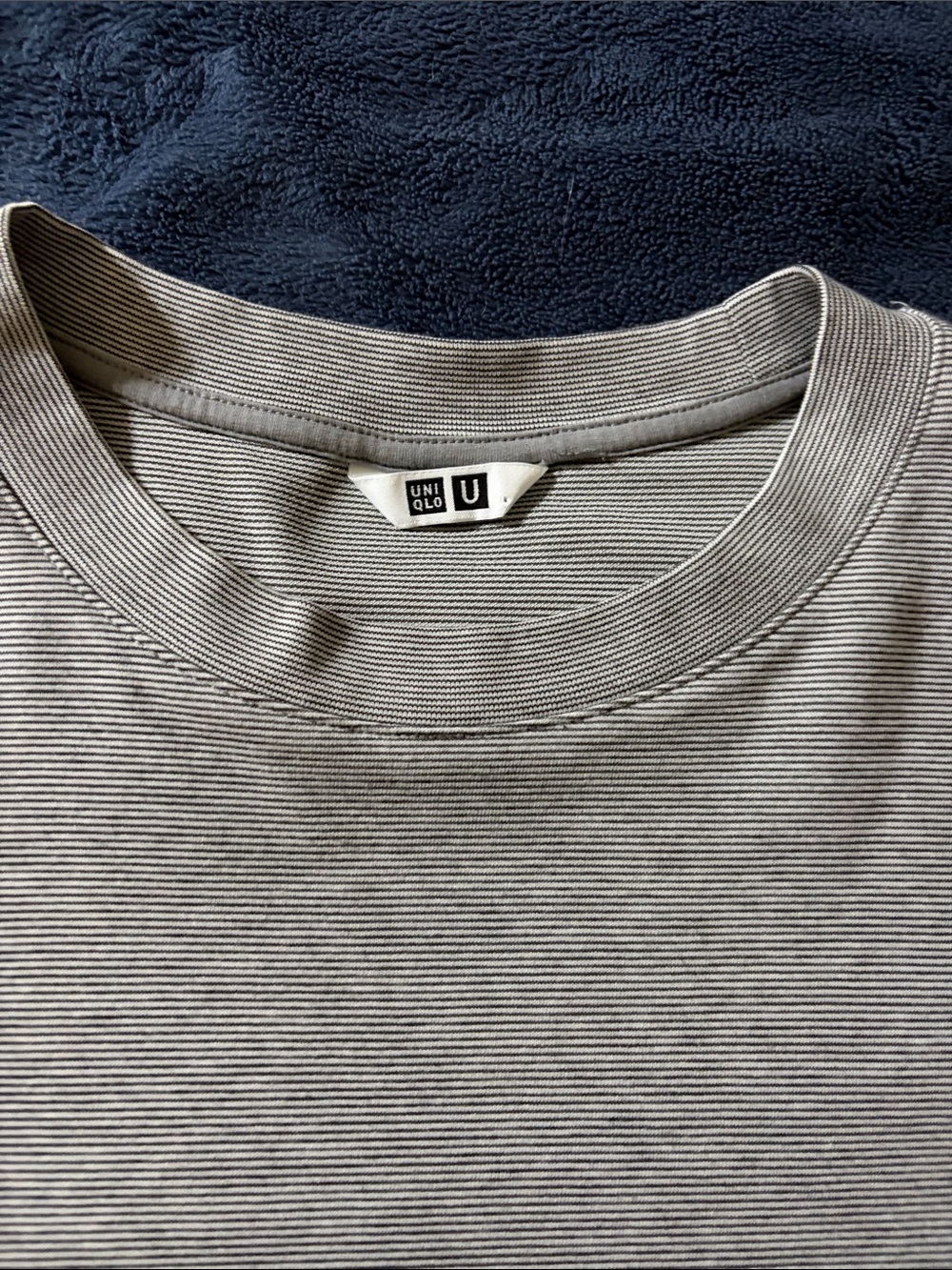 Uniqlo U Men's Thin Black & White Striped Crew Neck T-Shirt